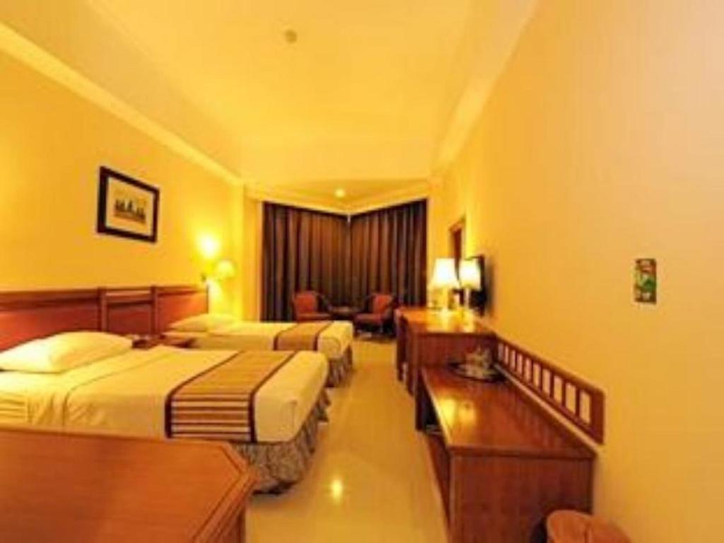Hotel Asia Surakarta  Bilik gambar