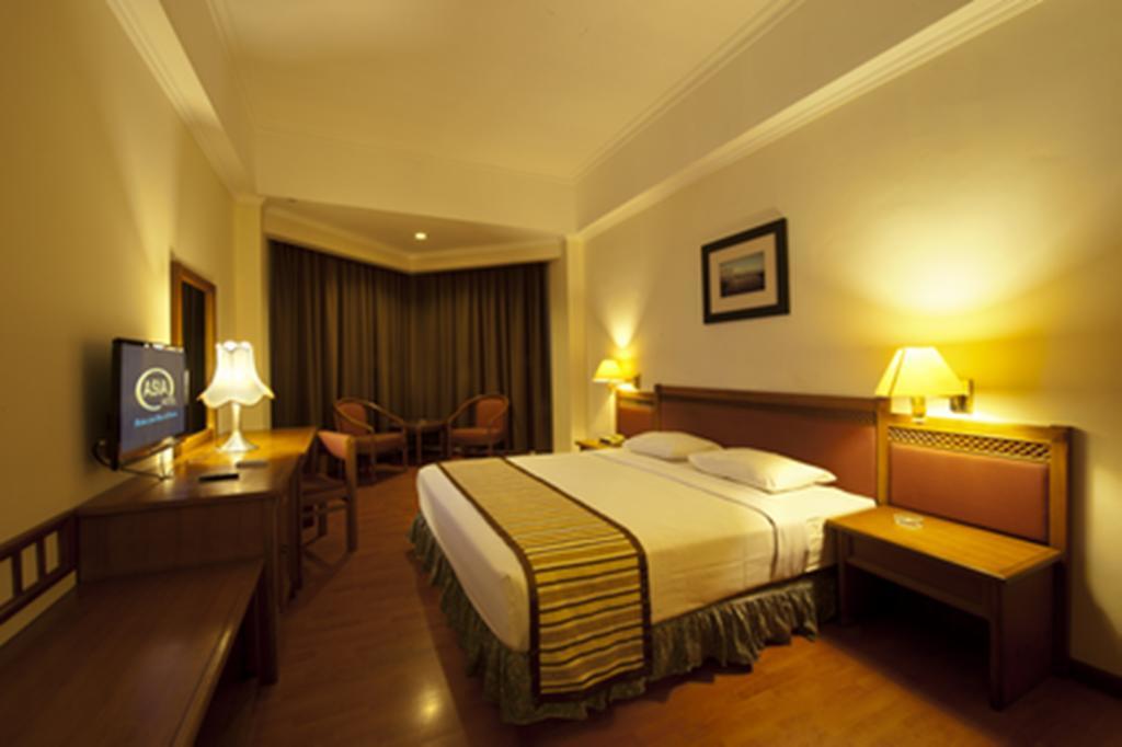 Hotel Asia Surakarta  Bilik gambar